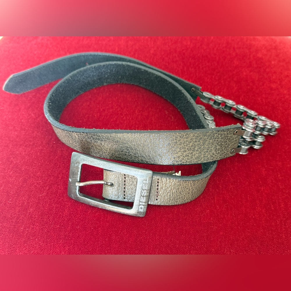 Diesel Distressed grey Belt w Chain Detail /vintage like new!